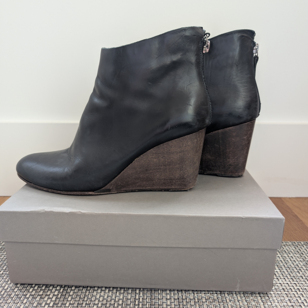 COCLICO Black Leather Wedge Ankle Boots